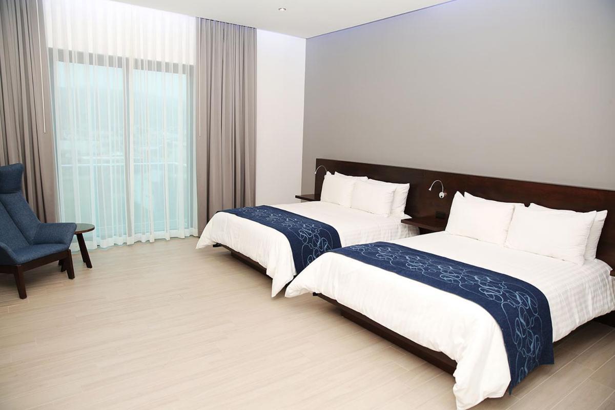 Hotel Marea Vista เอนเซนาดา ภายนอก รูปภาพ