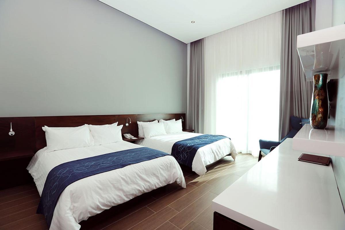 Hotel Marea Vista เอนเซนาดา ภายนอก รูปภาพ